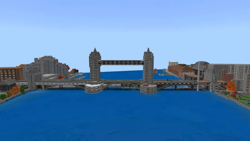 Round Tower Bridge, the Tower of London behind it